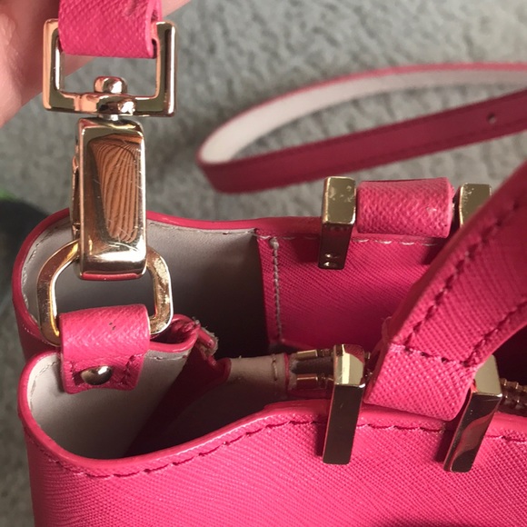 ❌SOLD❌KATE SPADE PINK PURSE - Picture 5 of 8